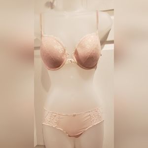 Victoria's Secret Angels Bra and panty set